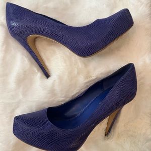 BCBG blue high heel shoes